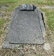 CHATFIELD Robert Thomas 1845 - 1923 grave whole.jpg